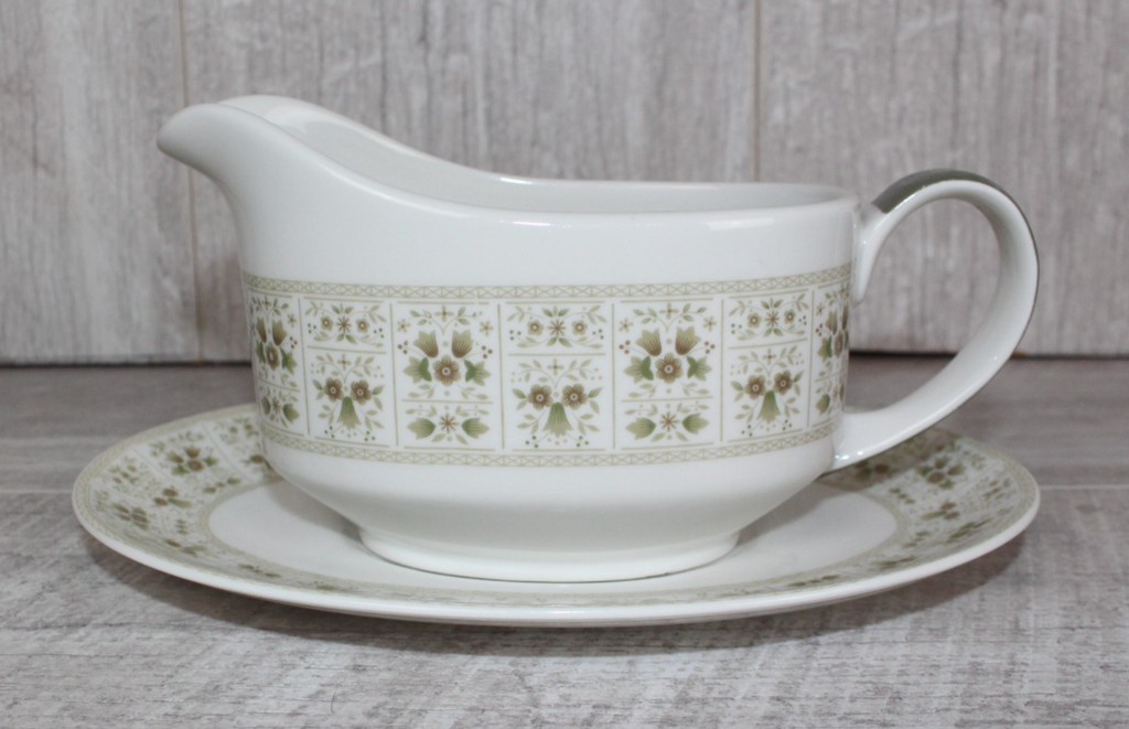 Vintage Royal Doulton Fine Bone China Samarra Gravy Boat & Saucer