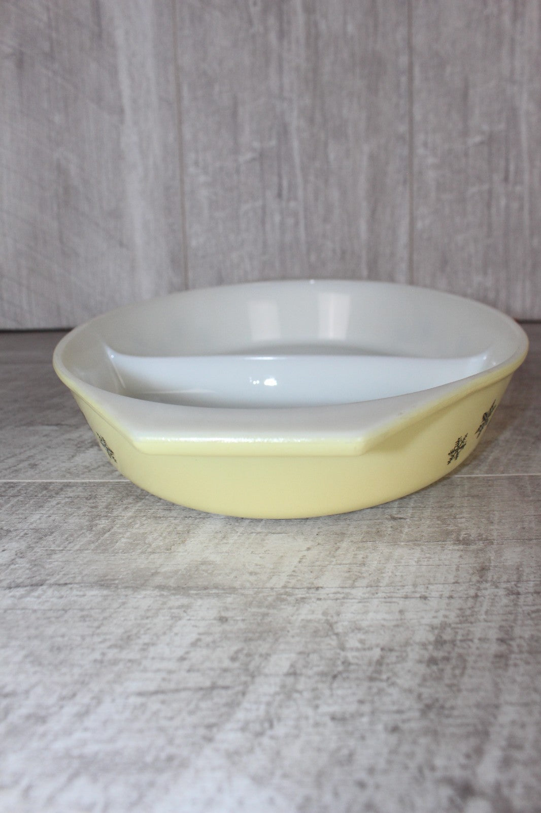 Vintage Pyrex Gaiety Snowflake Yellow Oval Divided Serving Dish VGC