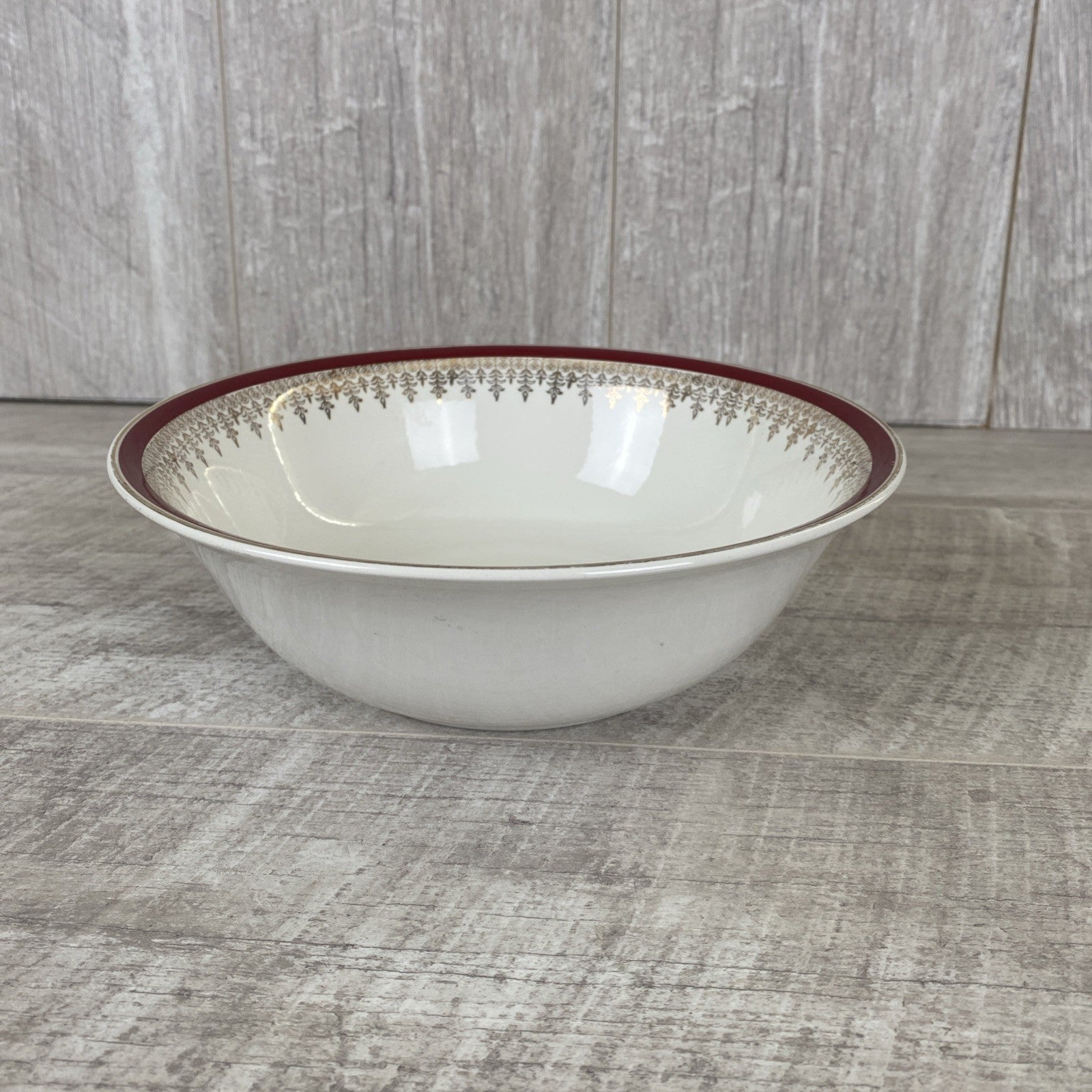 Myott Royalty serving bowl 8” dia