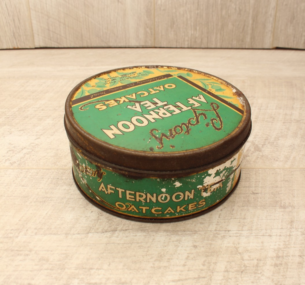 Vintage Lipton's Afternoon Tea Oatcakes Tin Green Circular Serving Instructions