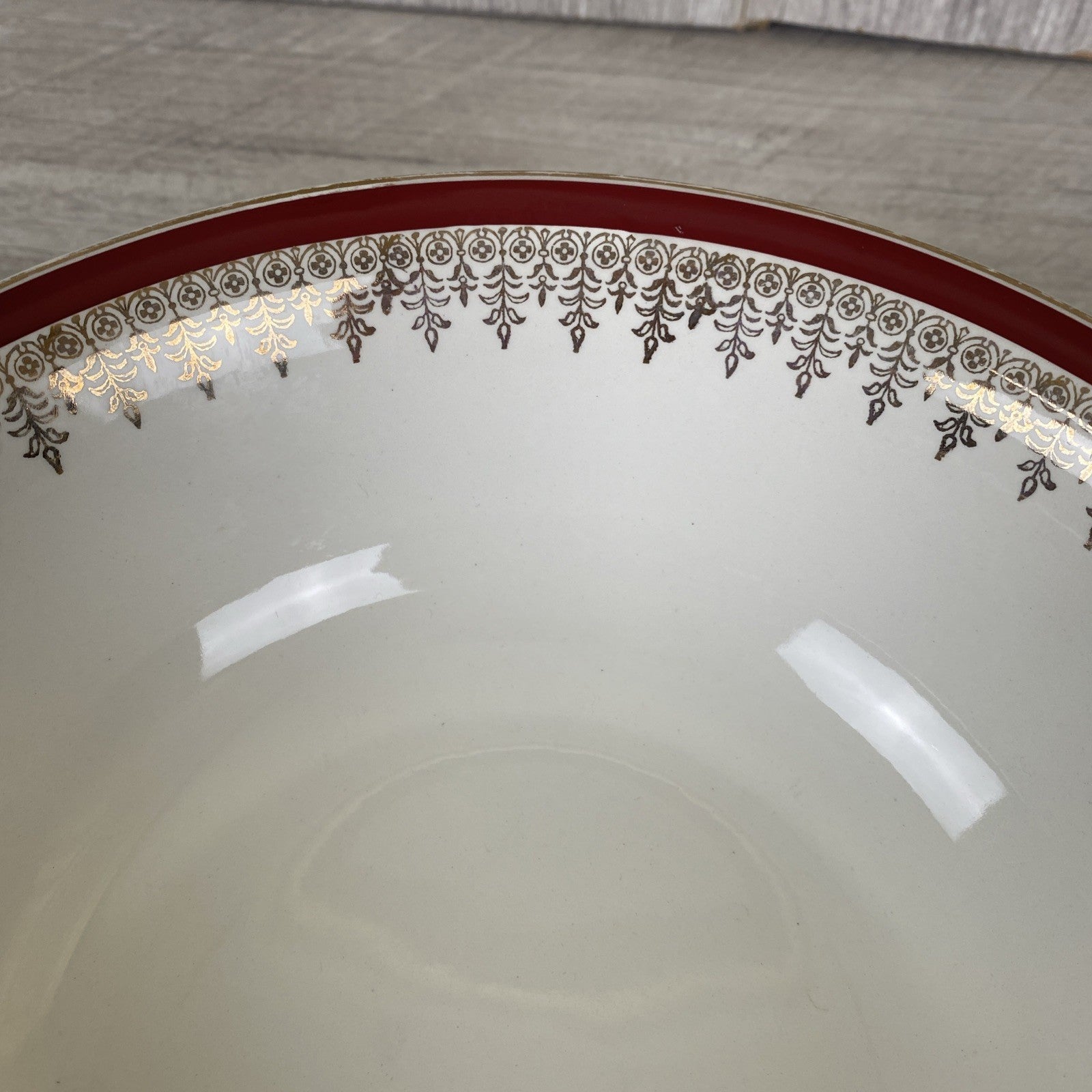 Myott Royalty serving bowl 8” dia