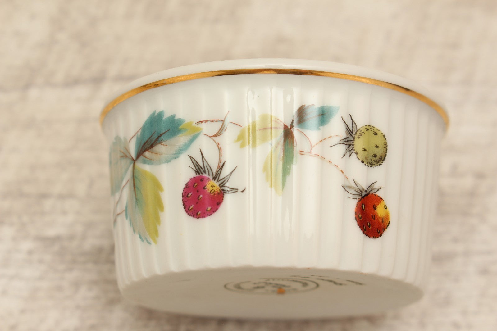 Royal Worcester Strawberry Fair Ramekin Souffle Dish Vintage Butterfly Shape 48