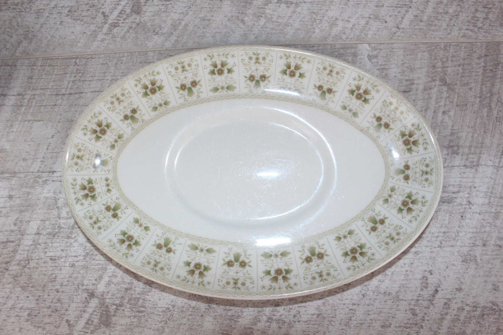 Vintage Royal Doulton Fine Bone China Samarra Gravy Boat & Saucer