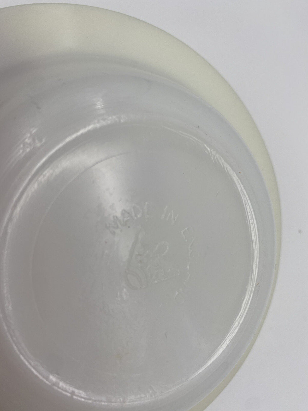 Pyrex Vintage Weardale Lemon Primrose Colour Cereal / Dessert Bowl 6” Dia Rare