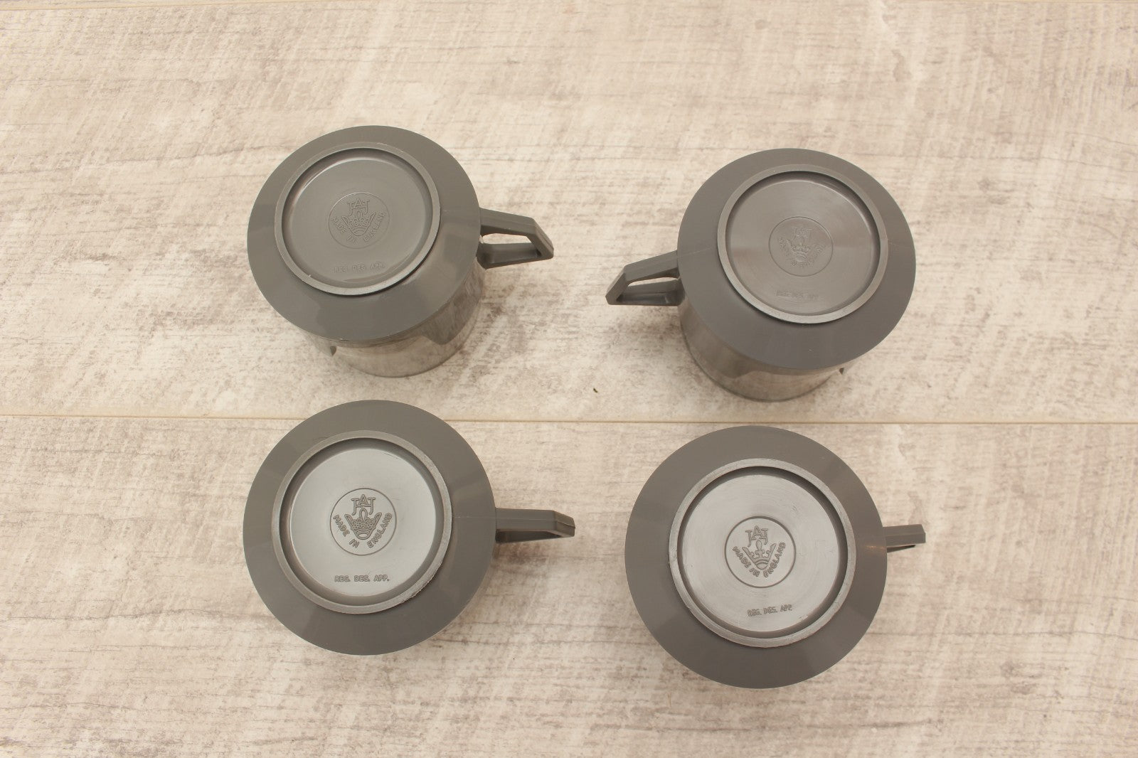 Vintage JAJ Pyrex "Drink-Ups" – Set of 4 – Retro Grey – Unused Condition