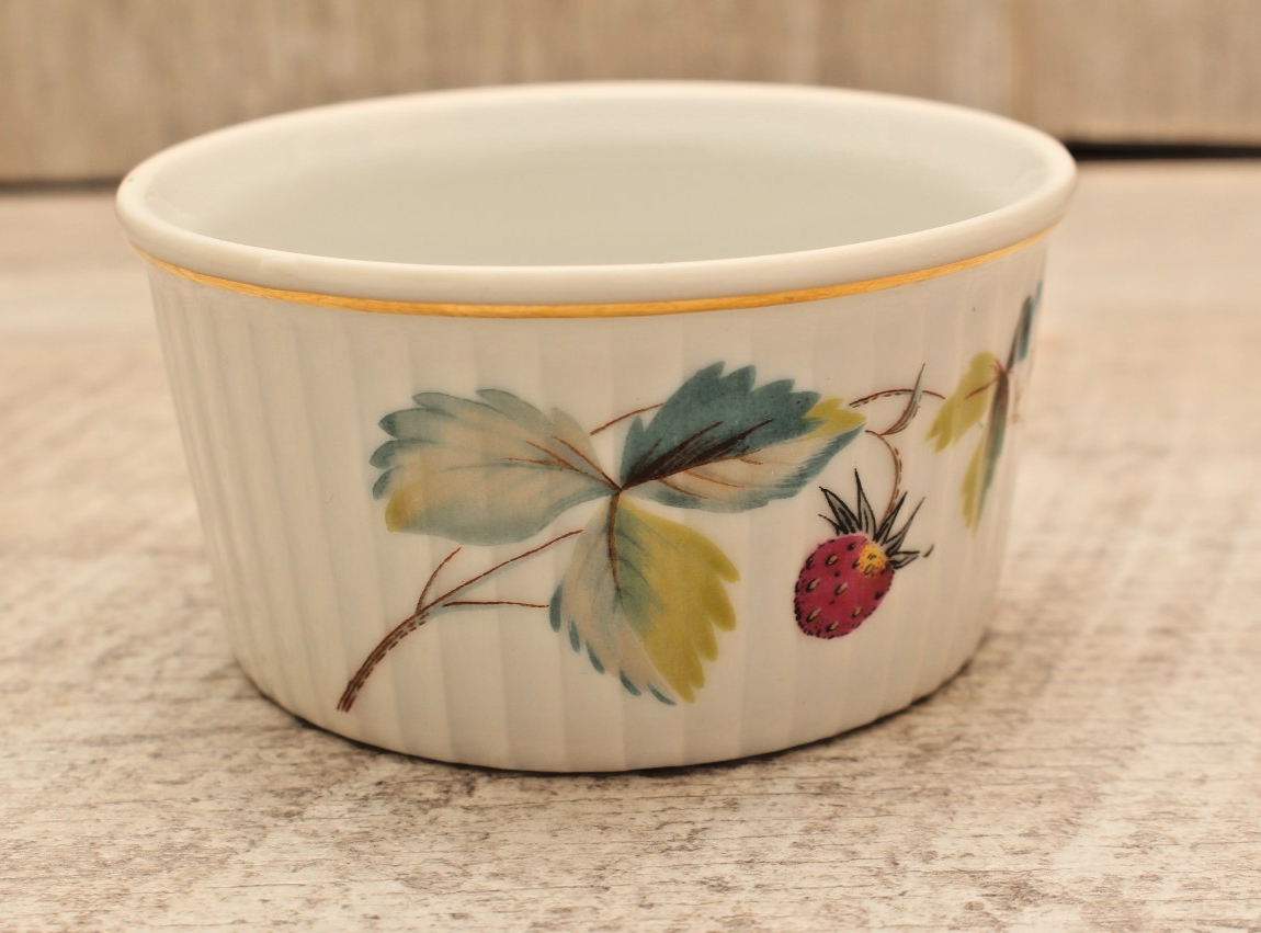 Royal Worcester Strawberry Fair Ramekin Souffle Dish Vintage Butterfly Shape 48