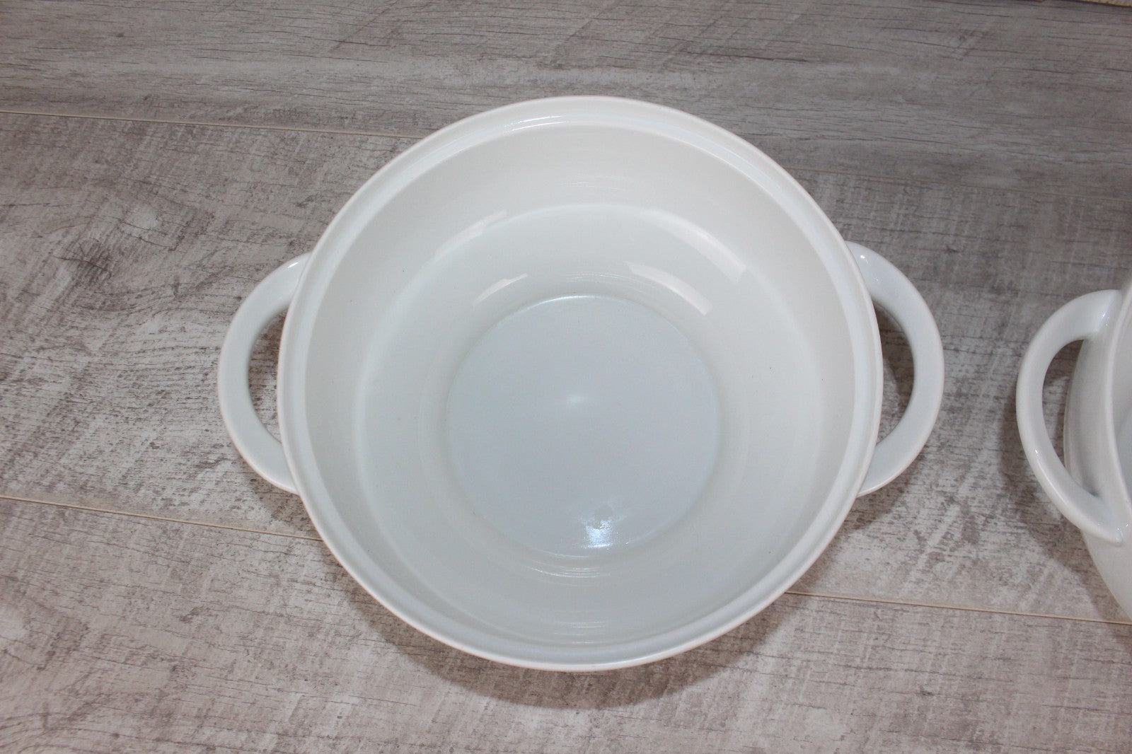 Pair of Vintage Thomas Germany Lisette Lidded Tureens - Tapio Wirkkala Rotunda