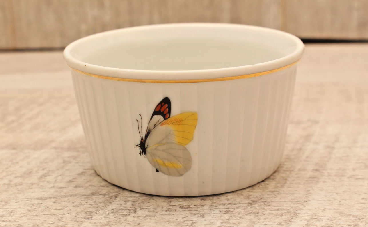 Royal Worcester Strawberry Fair Ramekin Souffle Dish Vintage Butterfly Shape 48