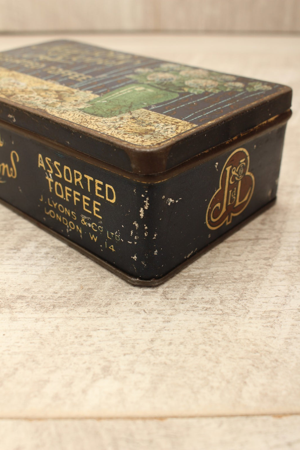 Vintage Maison Lyons Toffee Tin Excel Co London 1950s Floral Crest Sweet Box