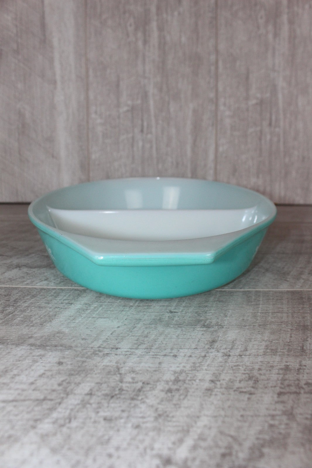 Vintage Pyrex Gaiety Snowflake Turquoise Blue Oval Divided Serving Dish VGC
