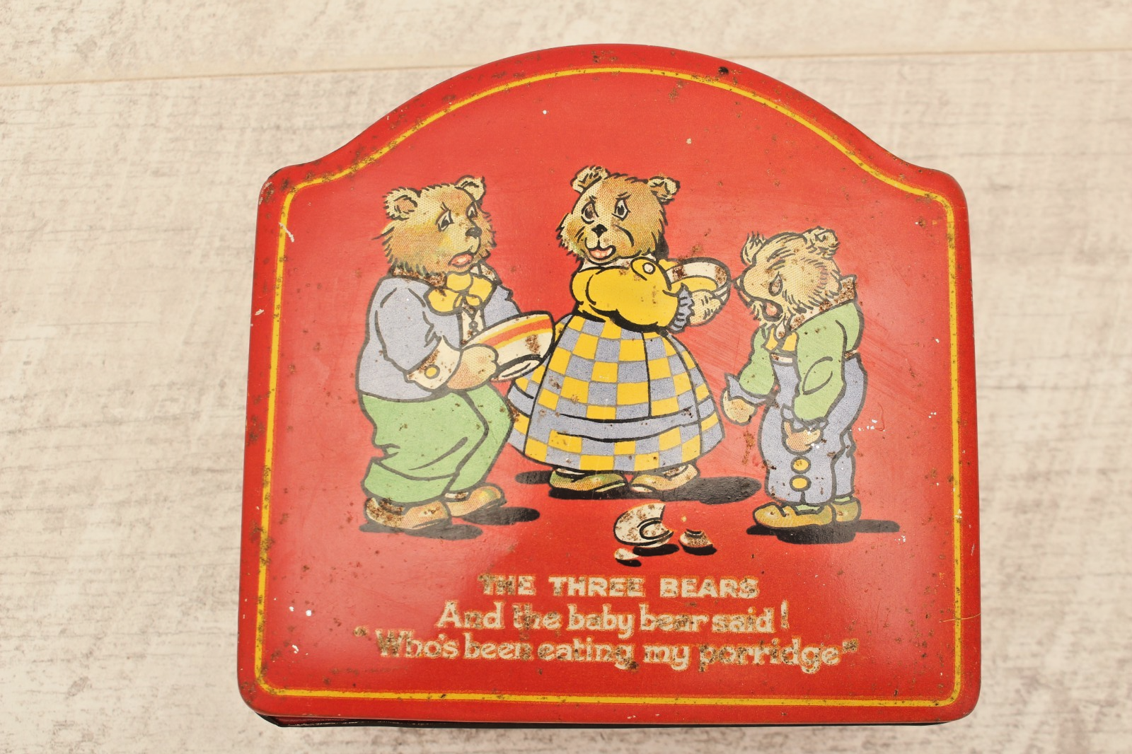Vintage "The Three Bears" Red Dome-Top Confectionery Tin – Made in England
