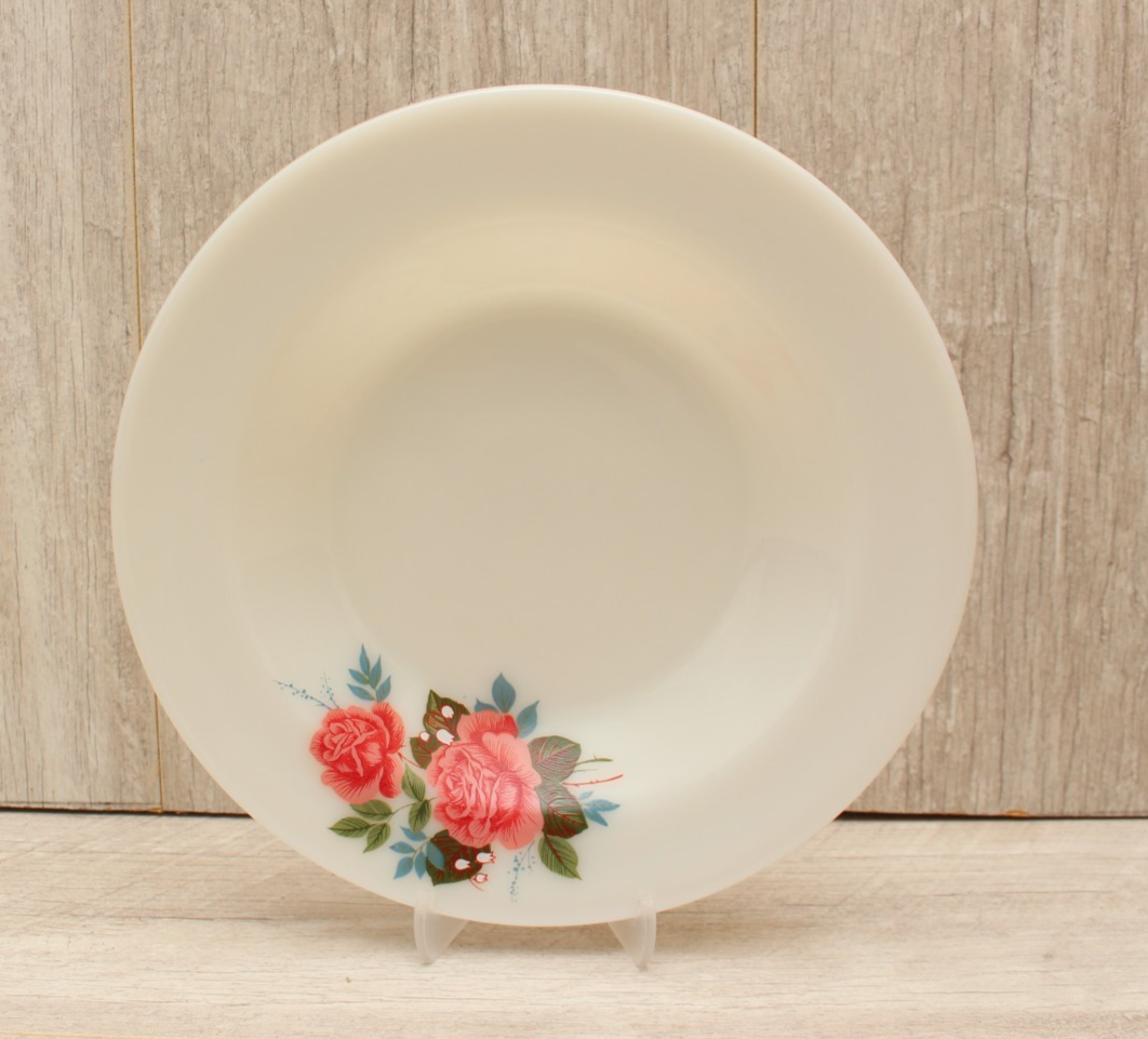 JAJ Pyrex Cottage Rose 8.5" Rimmed Soup Bowl Replacement Milk Glass Vintage