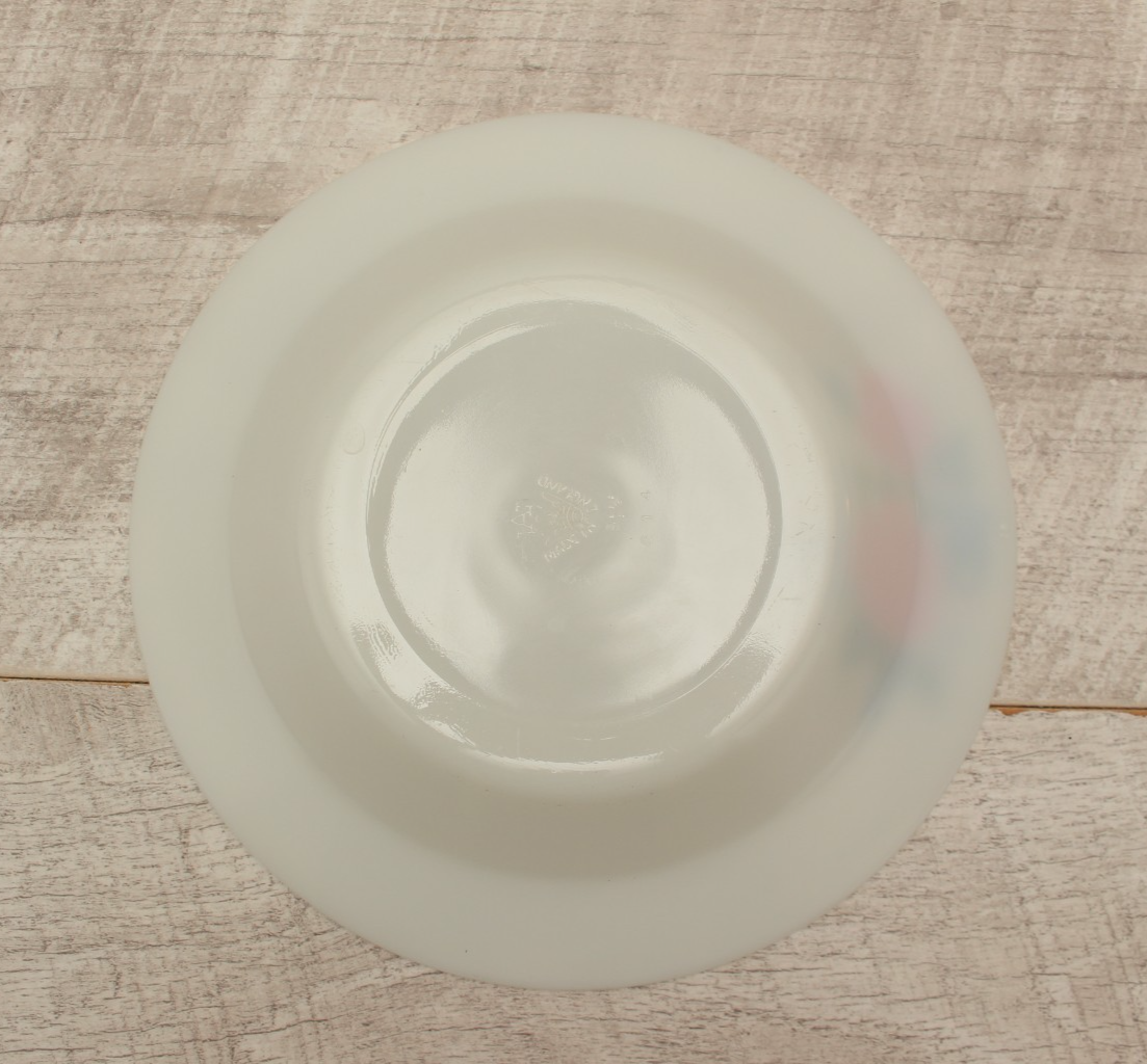 JAJ Pyrex Cottage Rose 8.5" Rimmed Soup Bowl Replacement Milk Glass Vintage