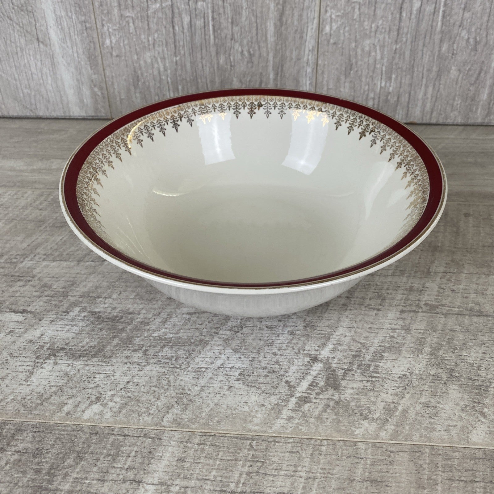 Myott Royalty serving bowl 8” dia