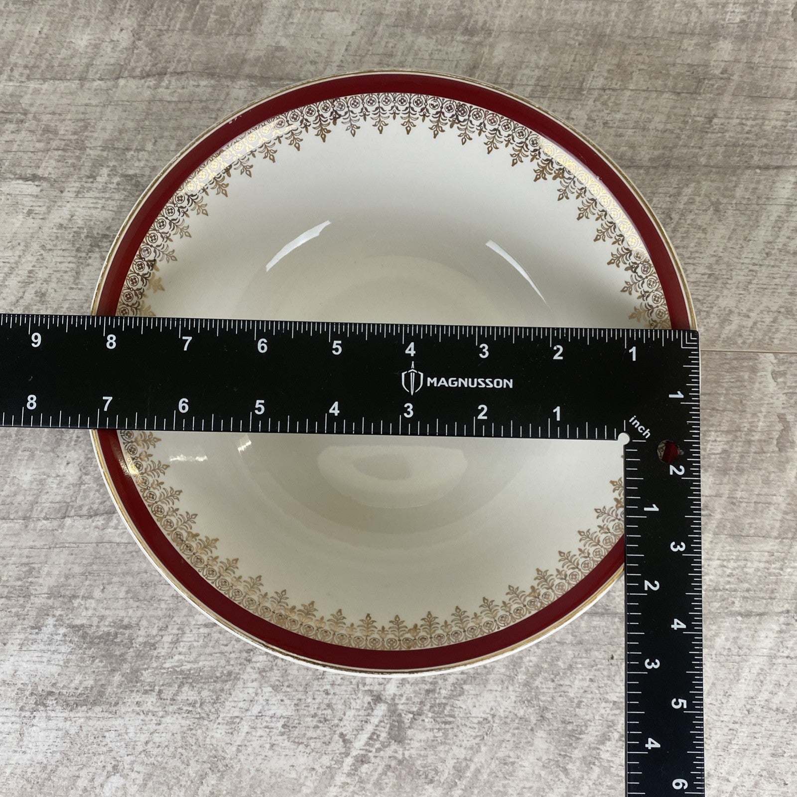 Myott Royalty serving bowl 8” dia