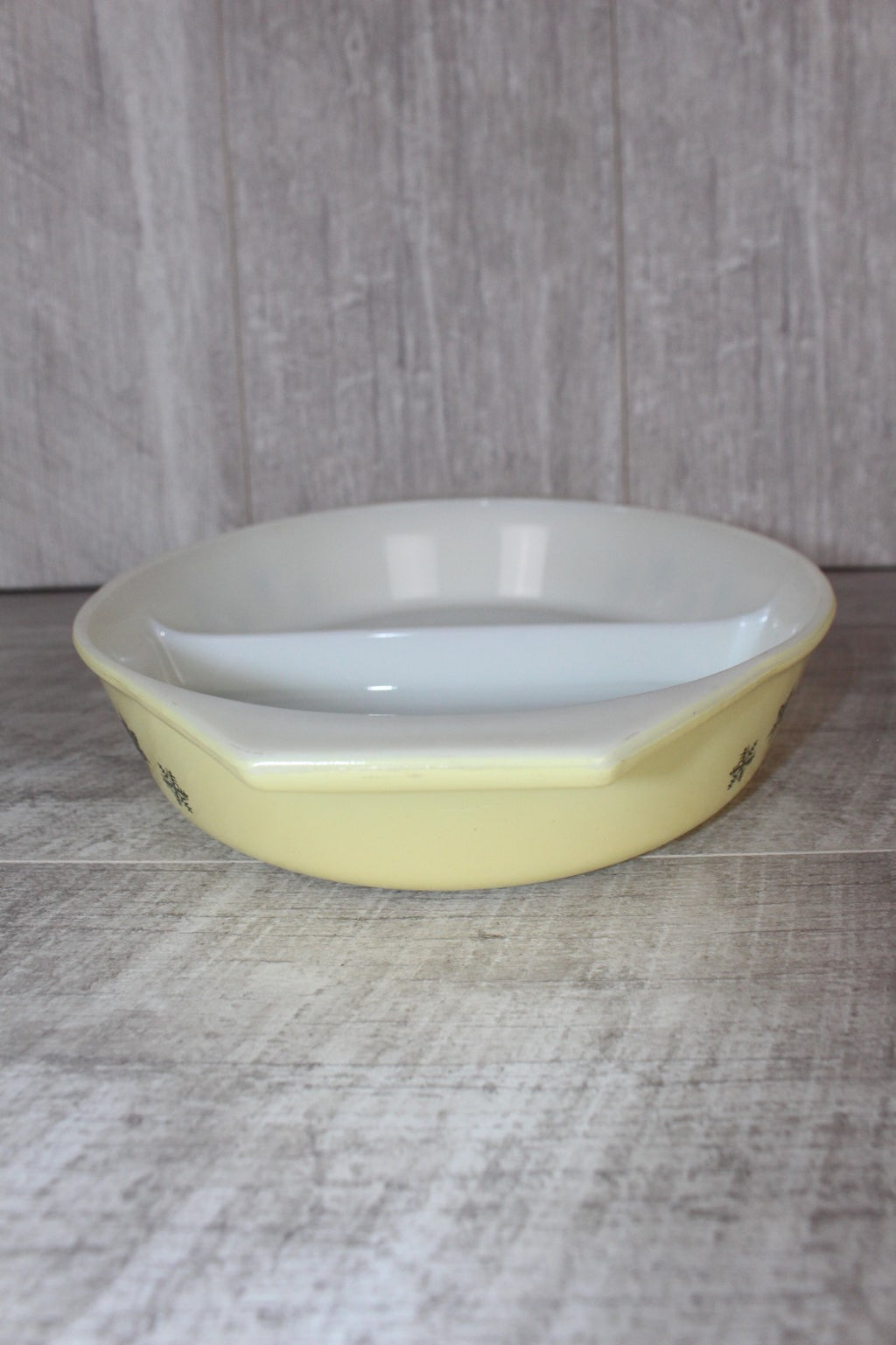 Vintage Pyrex Gaiety Snowflake Yellow Oval Divided Serving Dish VGC