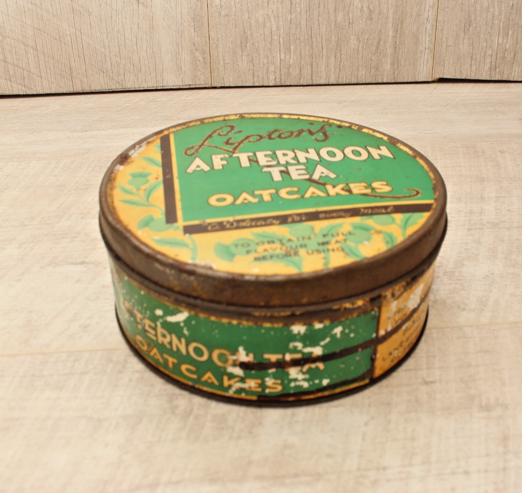 Vintage Lipton's Afternoon Tea Oatcakes Tin Green Circular Serving Instructions
