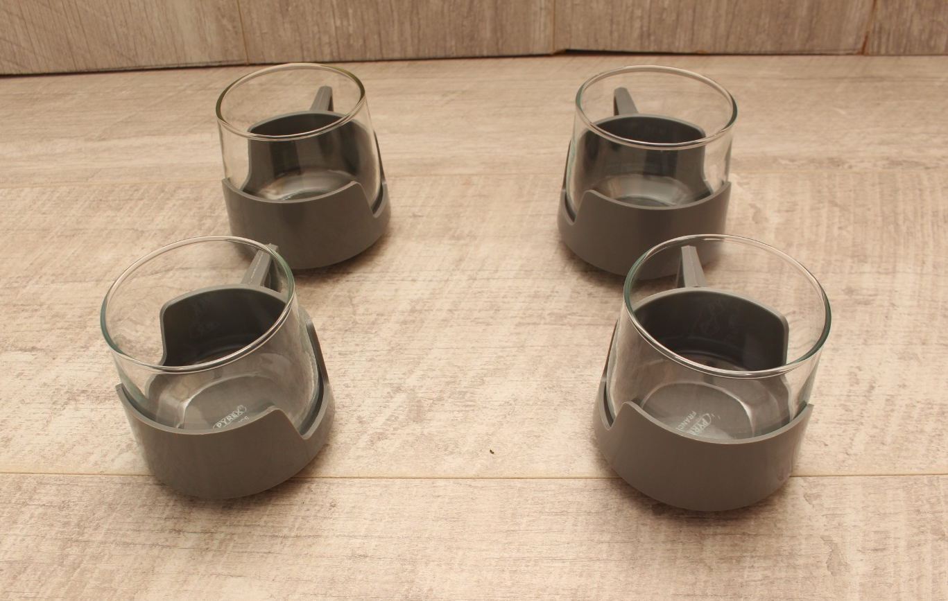 Vintage JAJ Pyrex "Drink-Ups" – Set of 4 – Retro Grey – Unused Condition