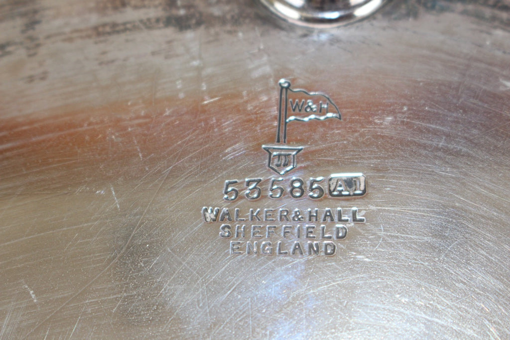 Stunning Victorian Walker & Hall Sheffield Silver-Plated Chased Tray / Salver