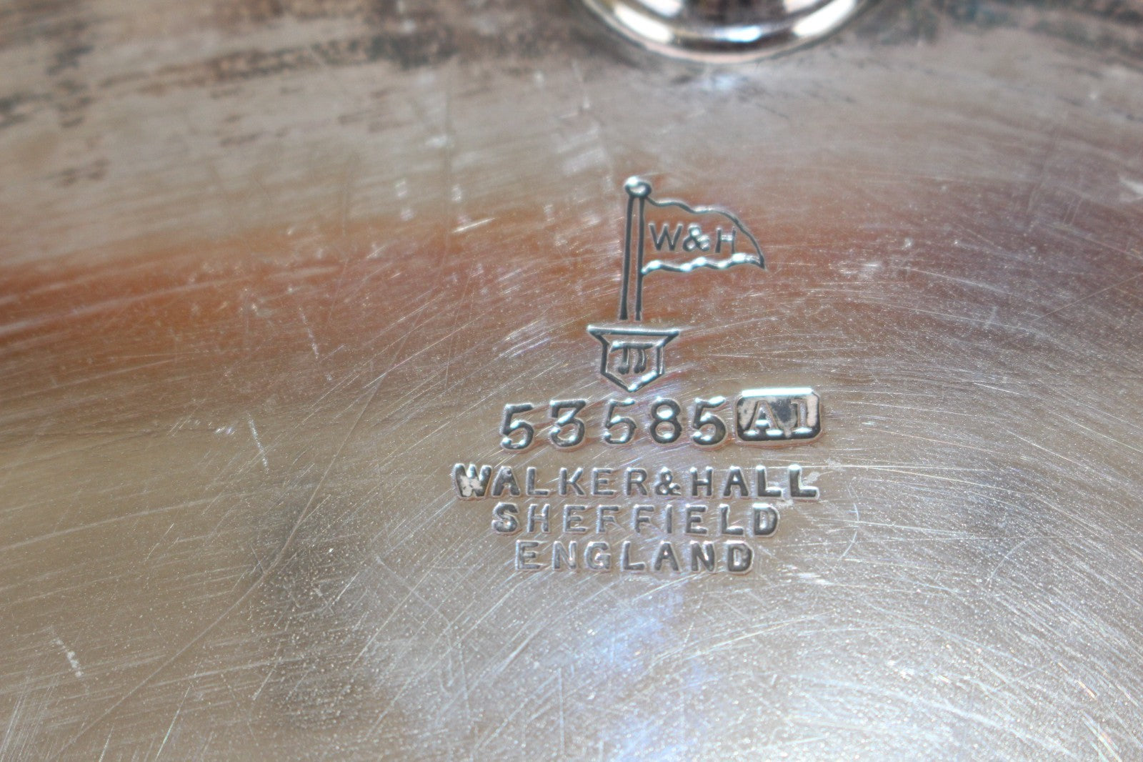 Stunning Victorian Walker & Hall Sheffield Silver-Plated Chased Tray / Salver