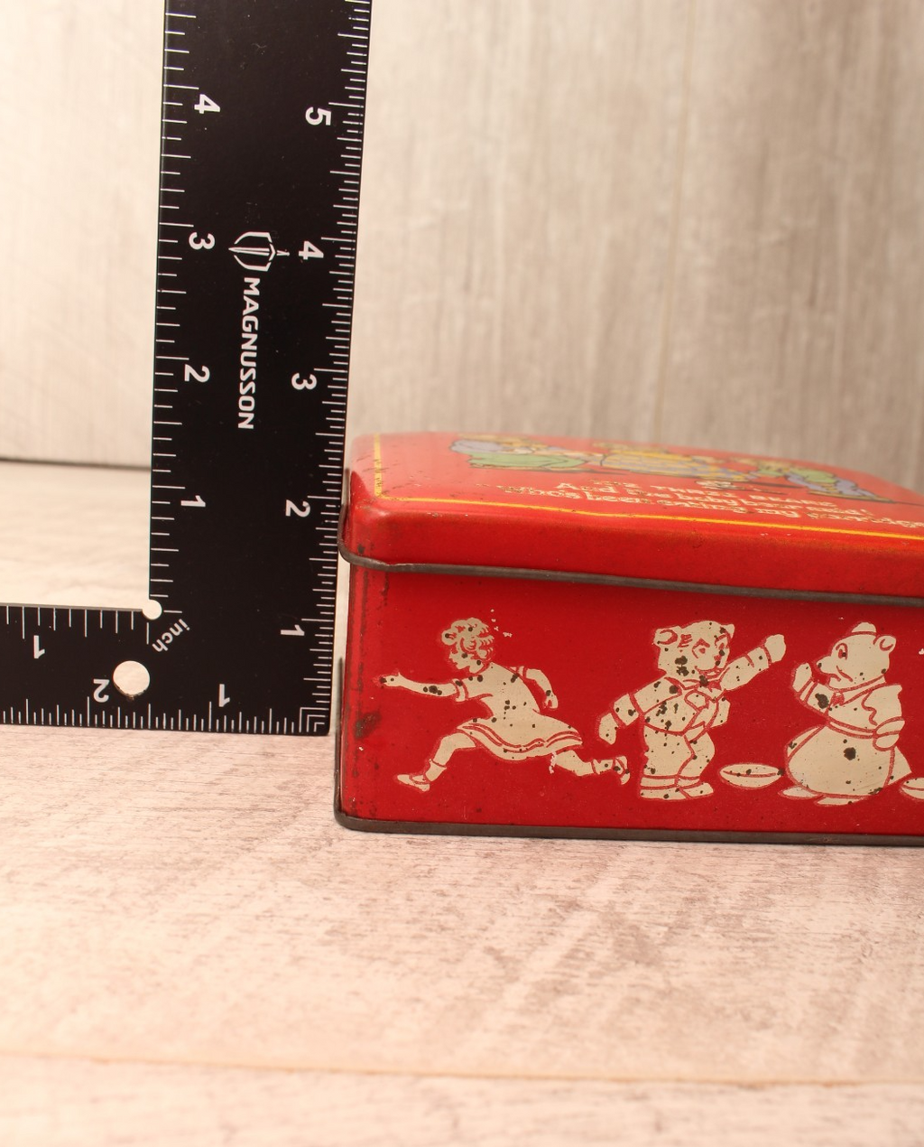 Vintage "The Three Bears" Red Dome-Top Confectionery Tin – Made in England
