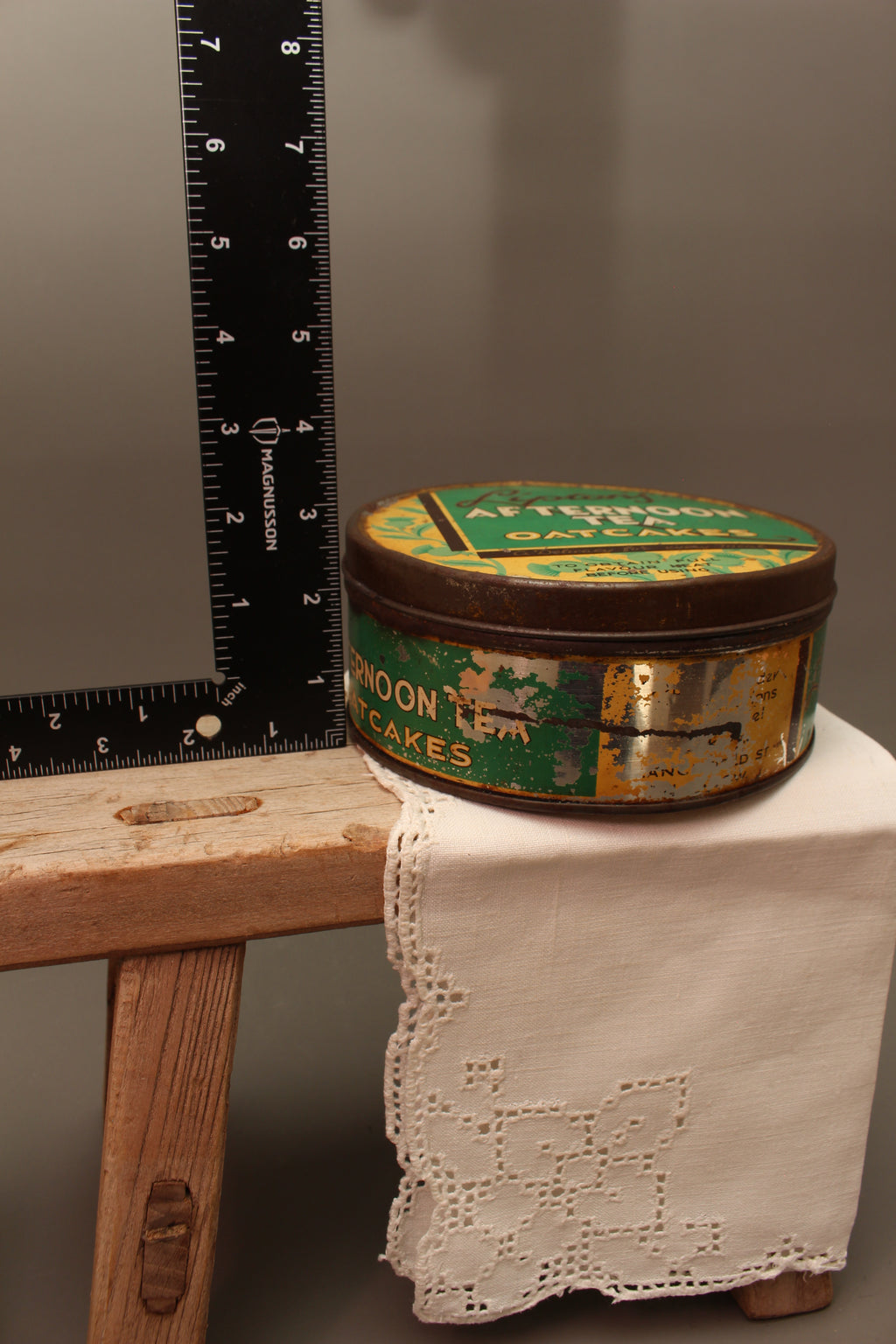 Vintage Lipton's Afternoon Tea Oatcakes Tin – Mid-Century Lithographed Advertising Box