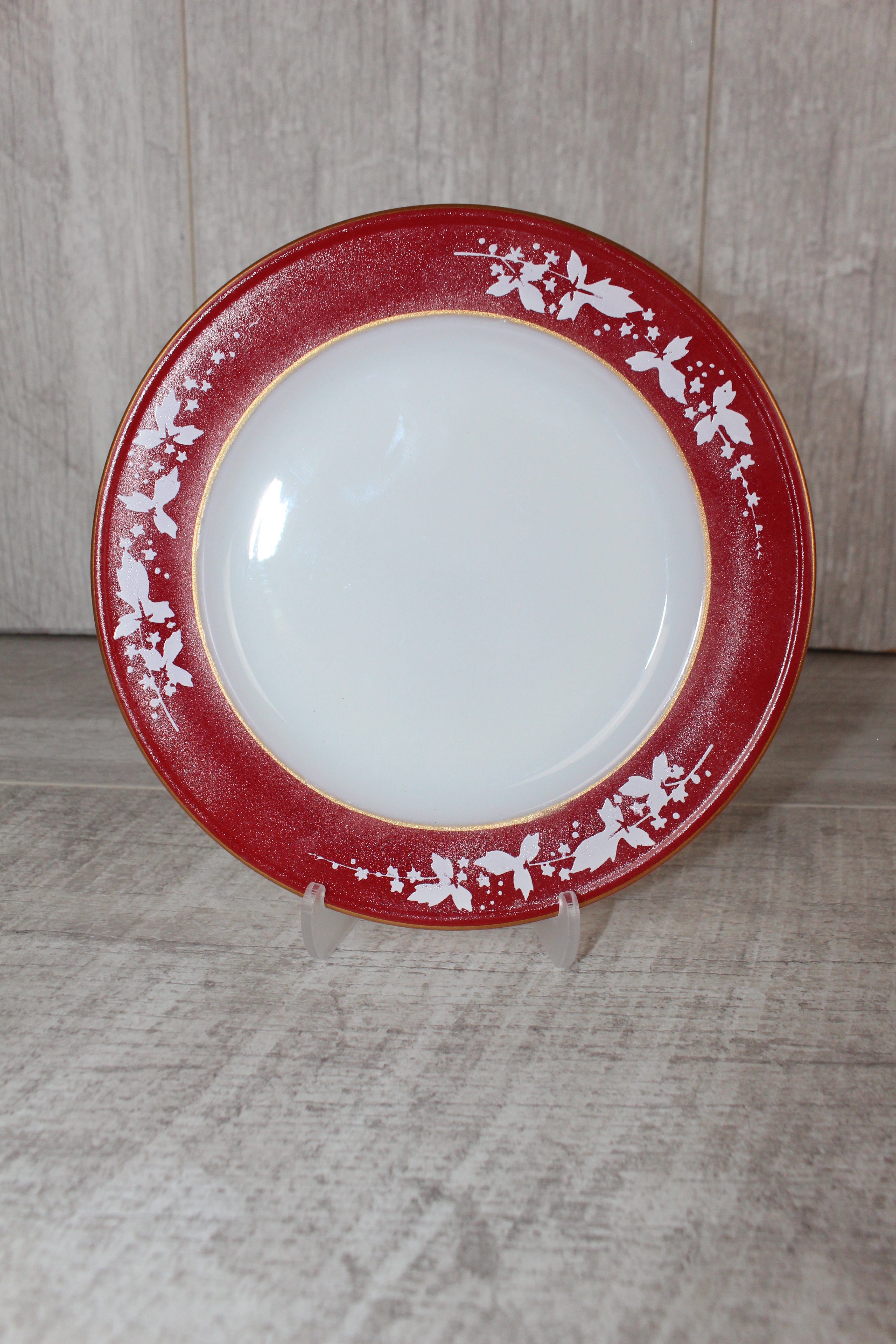 Pyrex Claret Hawthorne pattern side plate