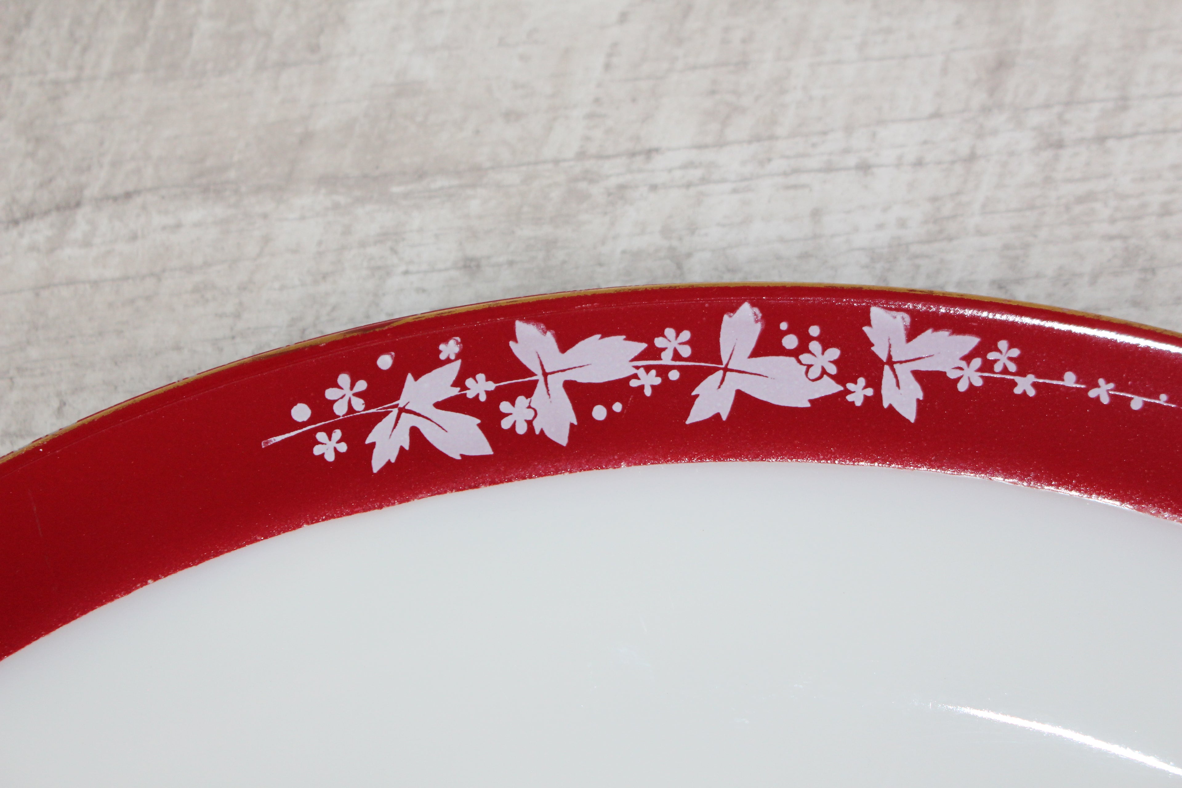Pyrex Claret Hawthorne pattern serving platter