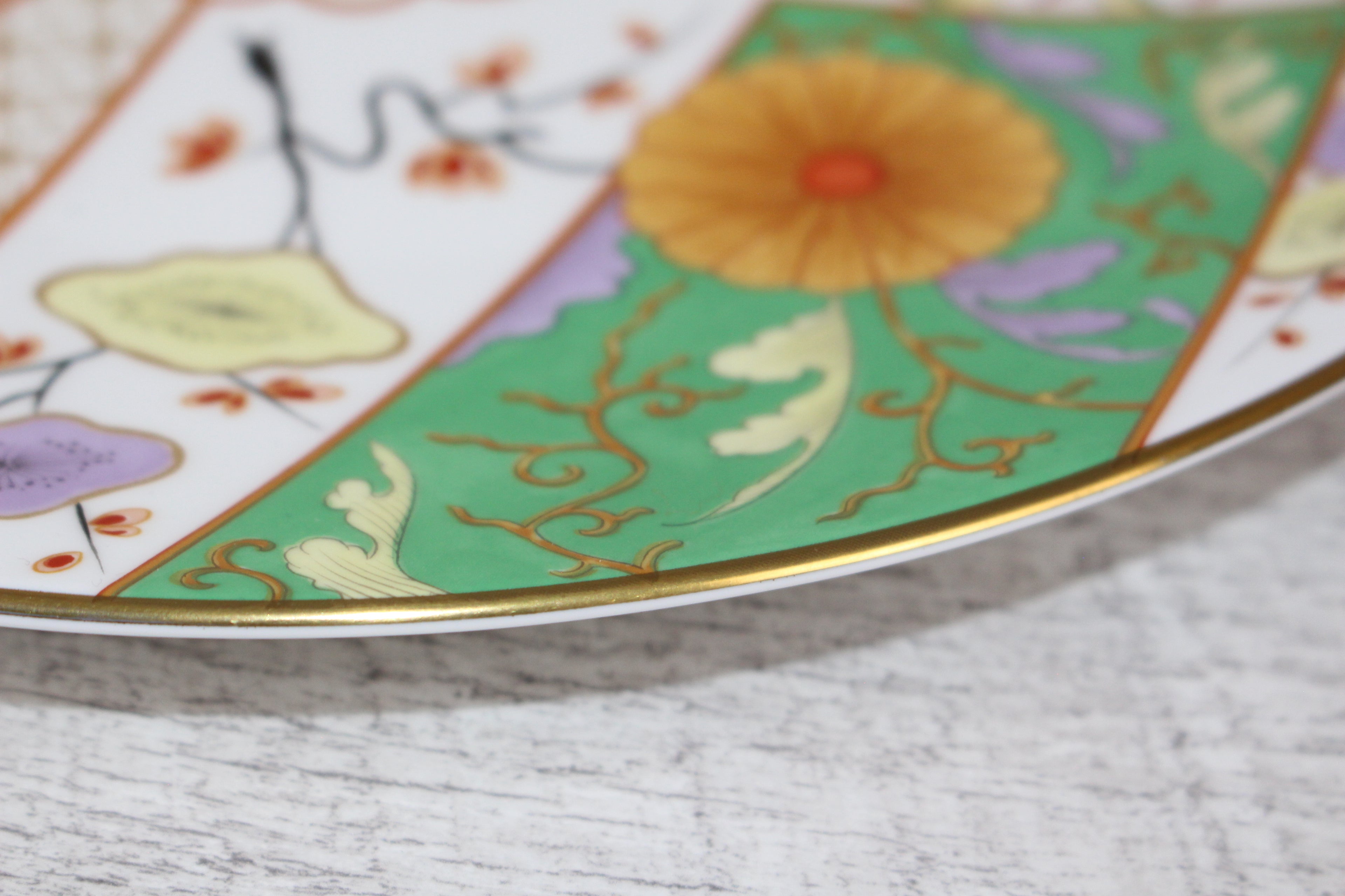 Royal Worcester "The Light Brocade Pattern" numbered Collector Plate