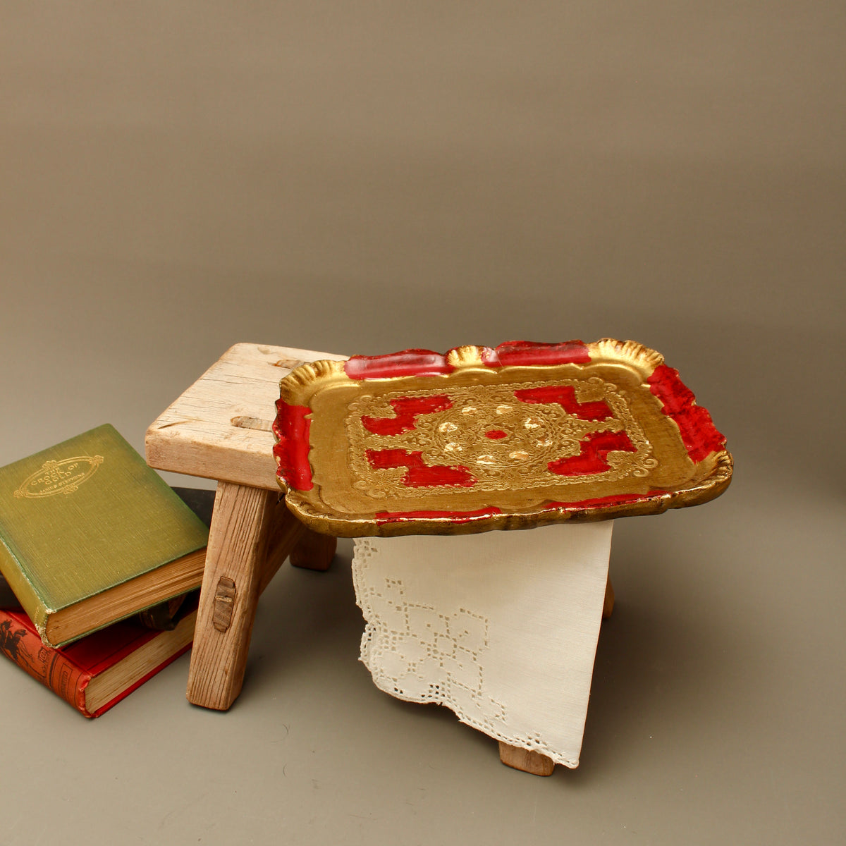 Vintage Florentine Gilt Wood Serving Tray – Small Crimson Florentia Dish