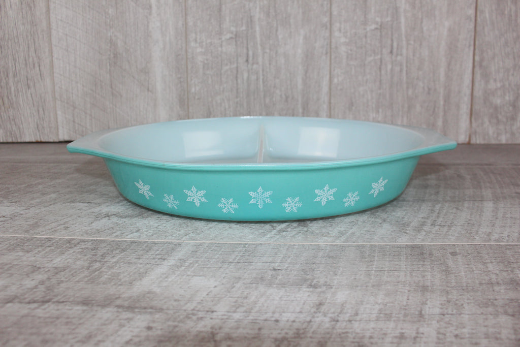JAJ Pyrex Turquoise Snowflake Divided Dish Vintage