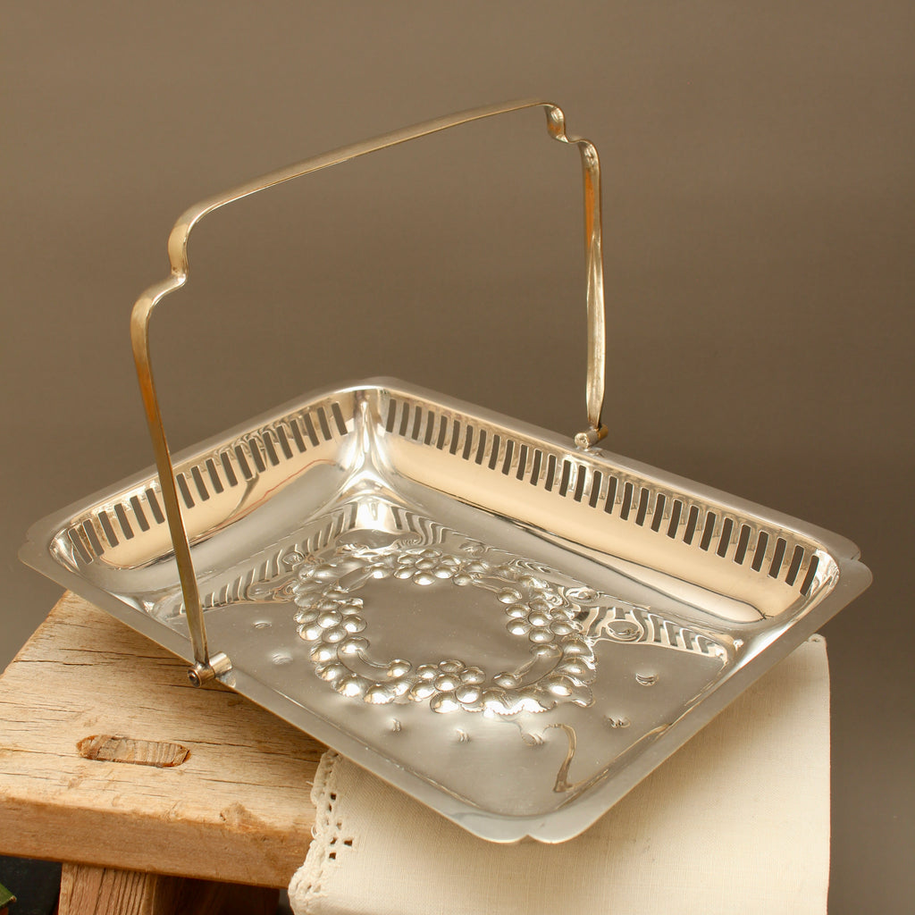 Vintage Barker Brothers EPNS Silver-Plated Cake Basket – Pierced Footed Serving Tray