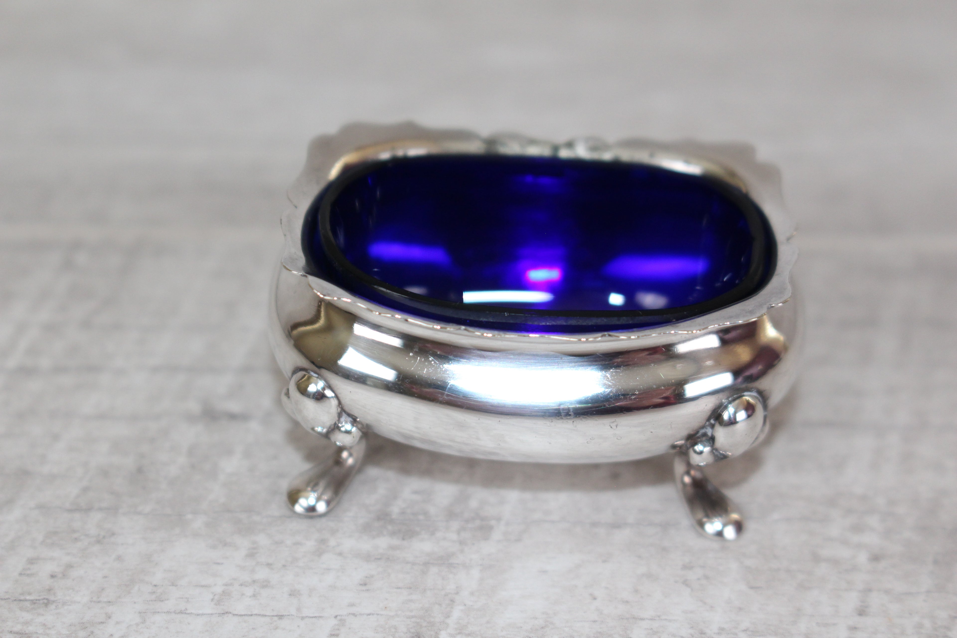 Antique Walker & Hall Sheffield Silver Plate Cobalt Blue Glass Salt Cellar 1921