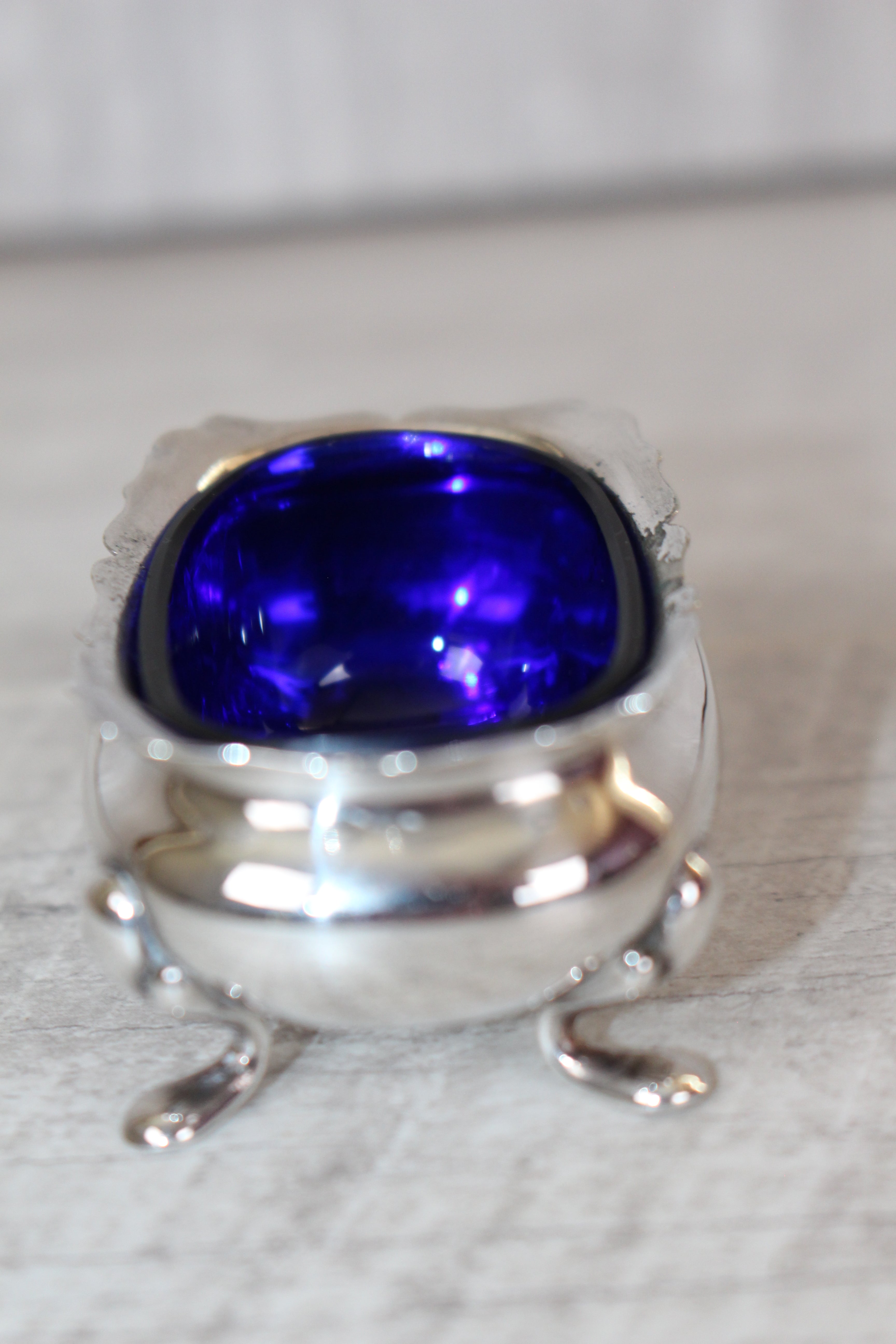 Antique Walker & Hall Sheffield Silver Plate Cobalt Blue Glass Salt Cellar 1921