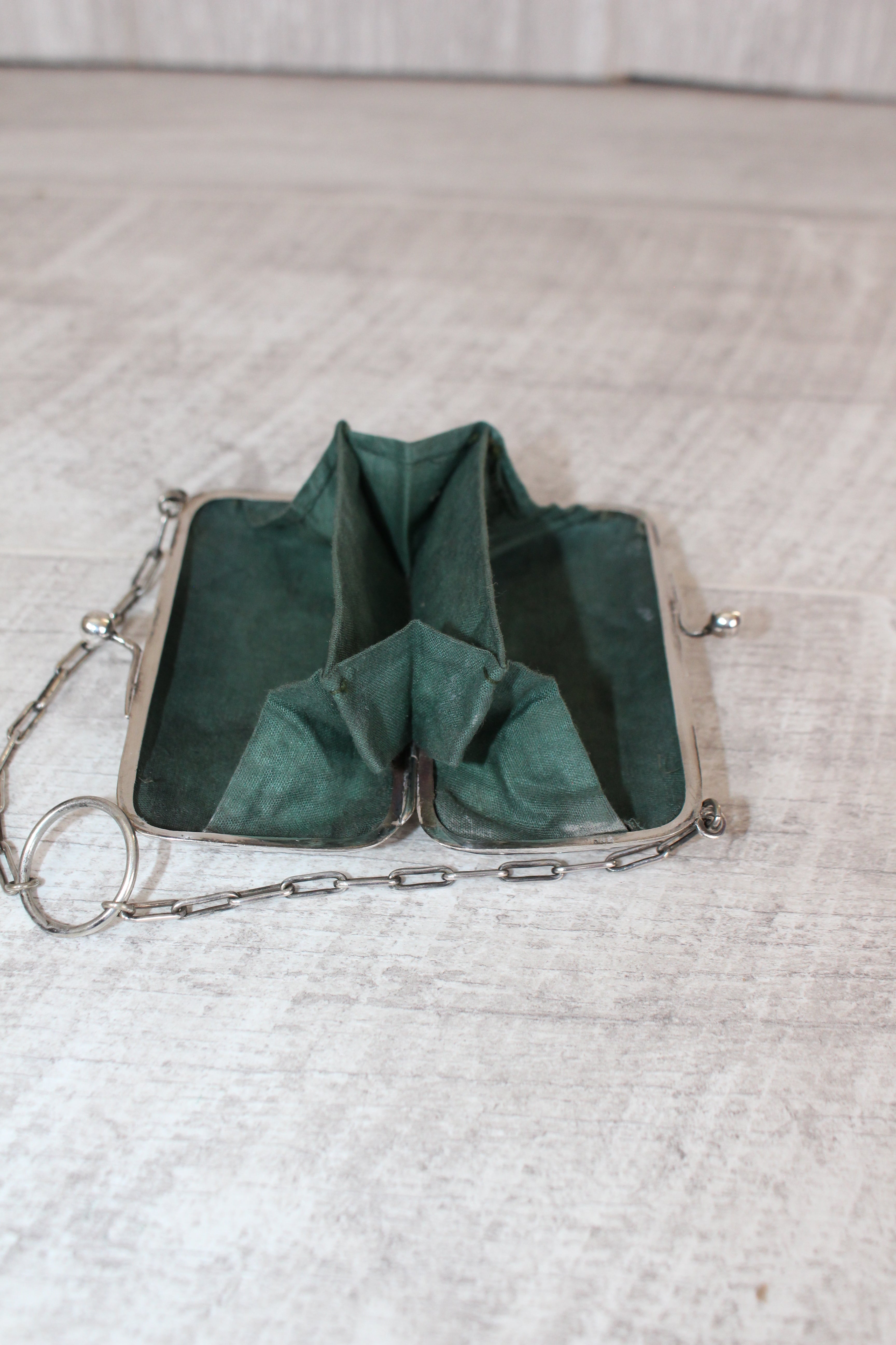 Antique Edwardian EPNS Silver Plate Finger Purse Engraved Detail Silk Lining