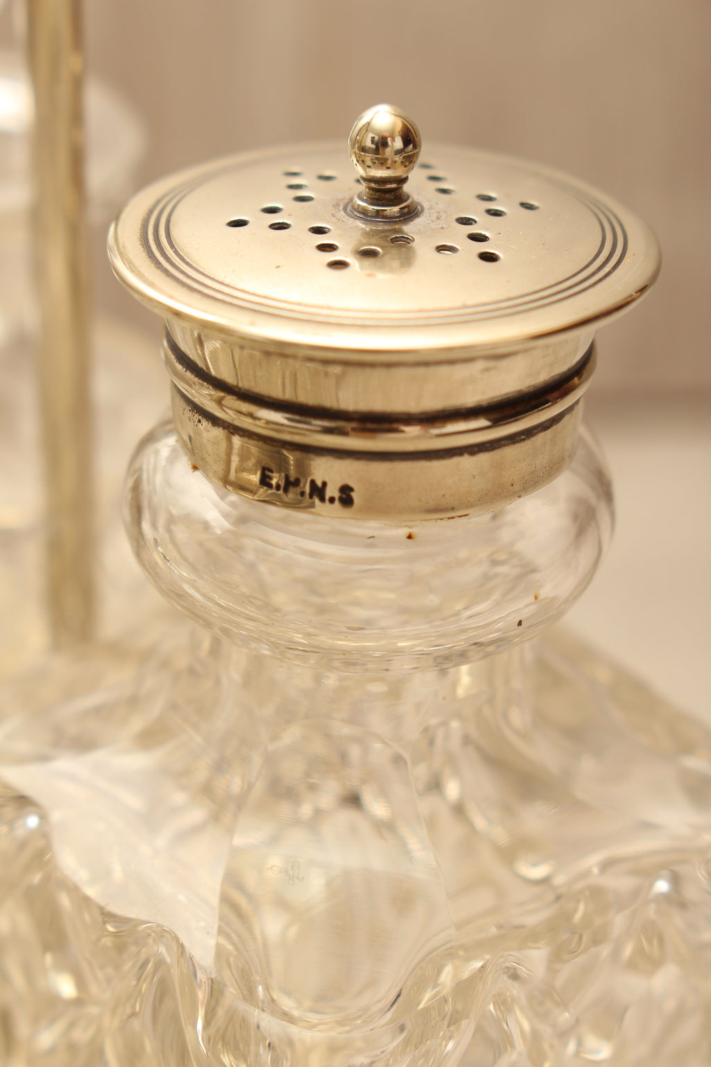Antique J.G. Graves Sheffield EPNS Silver Plated 4-Bottle Cruet Condiment Set – Complete with Original Stamped Spoon