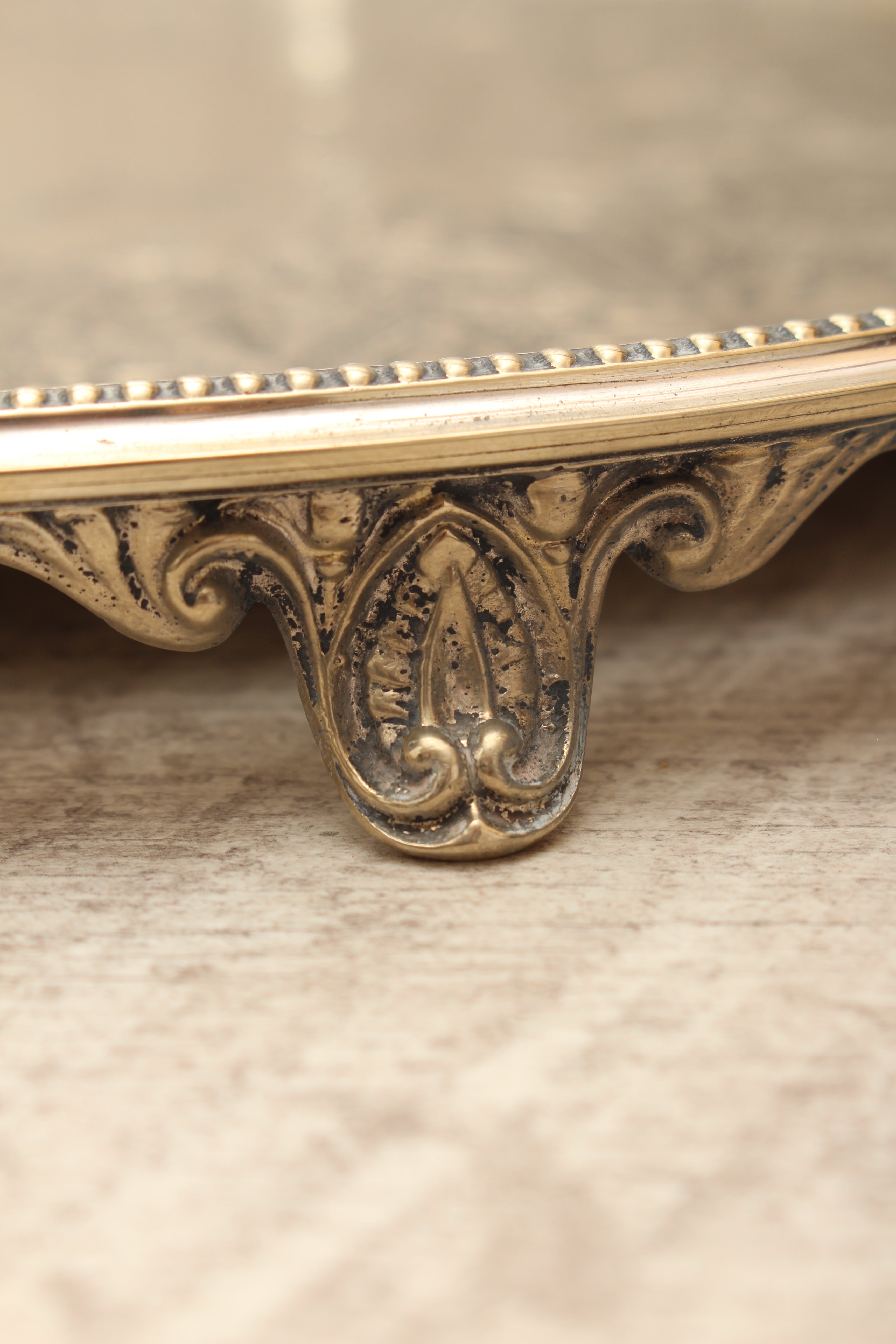 Antique Daniel & Arter EPNS Engraved Round Serving Tray - Birmingham C.1900