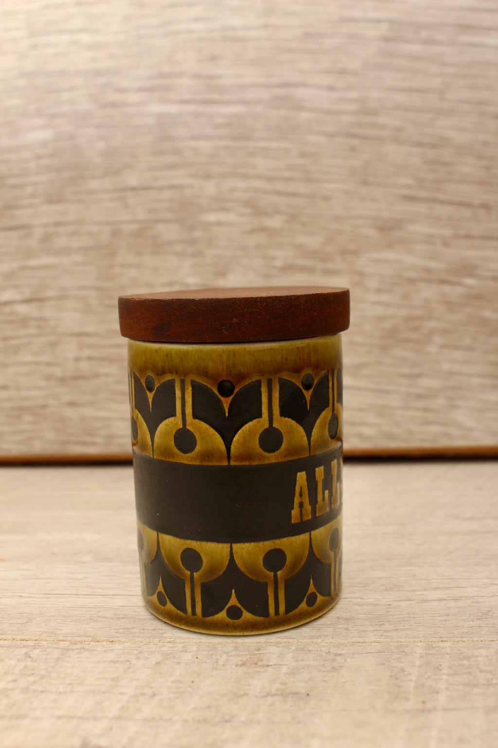 Vintage Hornsea Green Heirloom Spice Jar Allspice Replacement Pot 1970s
