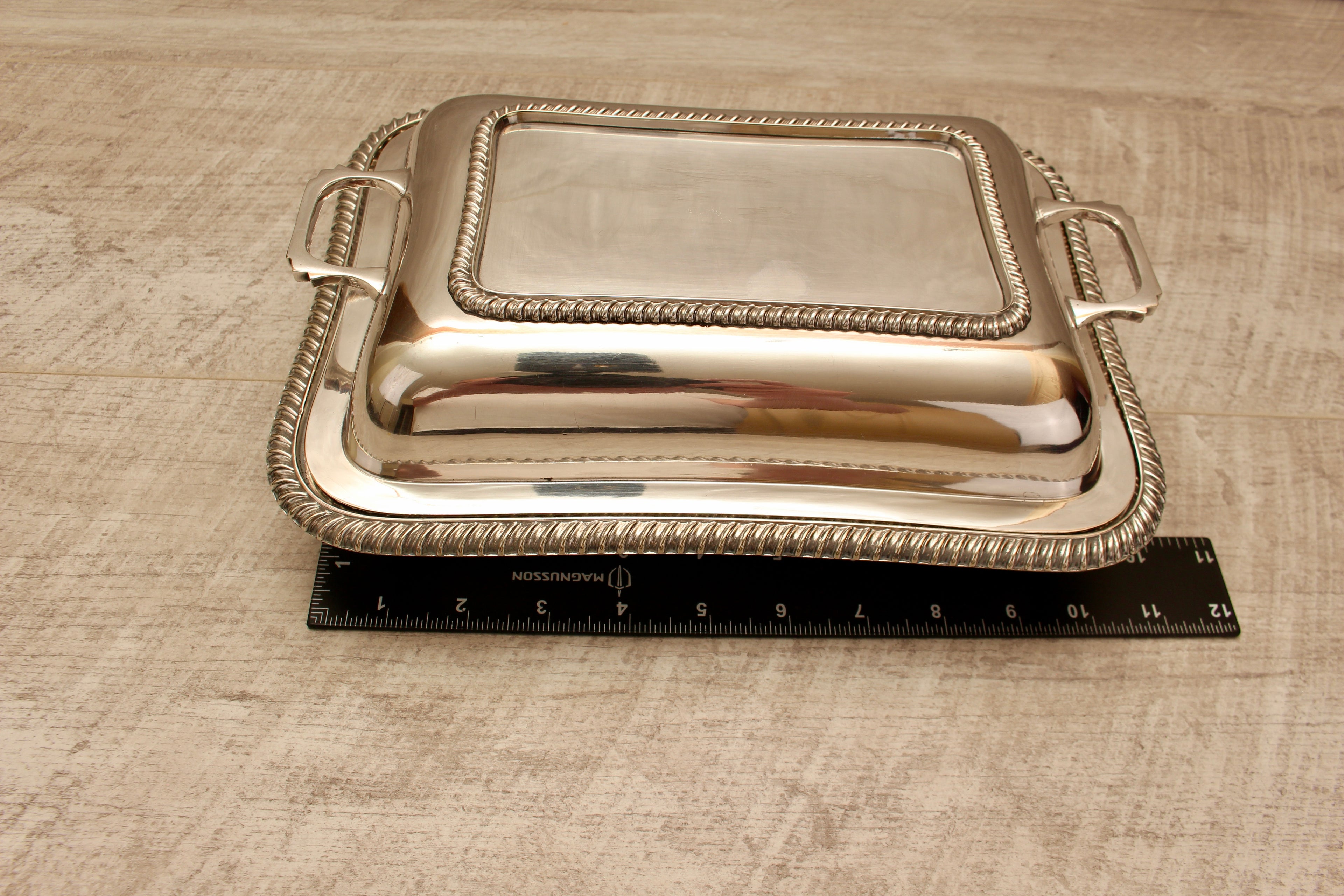 Antique Barker Brothers Silver Plate Lidded Entree Dish Gadroon Rim 4699