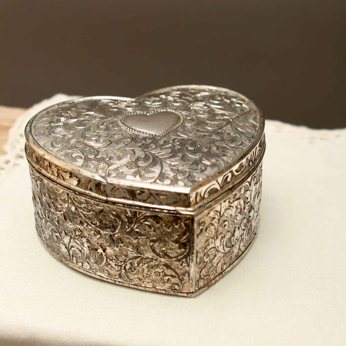 Vintage Viners Silver Plated Heart Trinket Box - Mid-Century Repousse Jewellery Casket