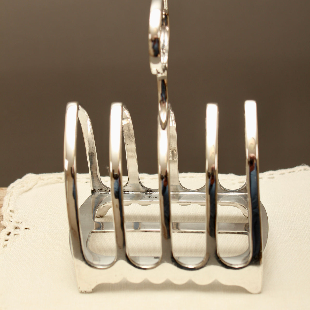 Antique John Biggin Sheffield Silver Plated Toast Rack - 4-Slot Gothic Arch Letter Rack (c.1910)