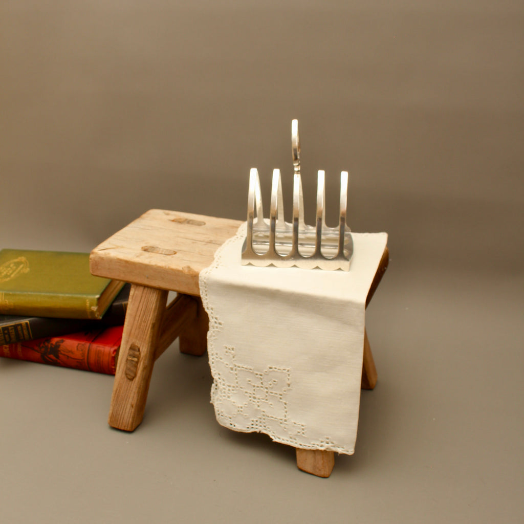 Antique Goodwins Ltd Sheffield Silver Plated Toast Rack - 4-Slot Wave Edge Letter Rack (c.1910)