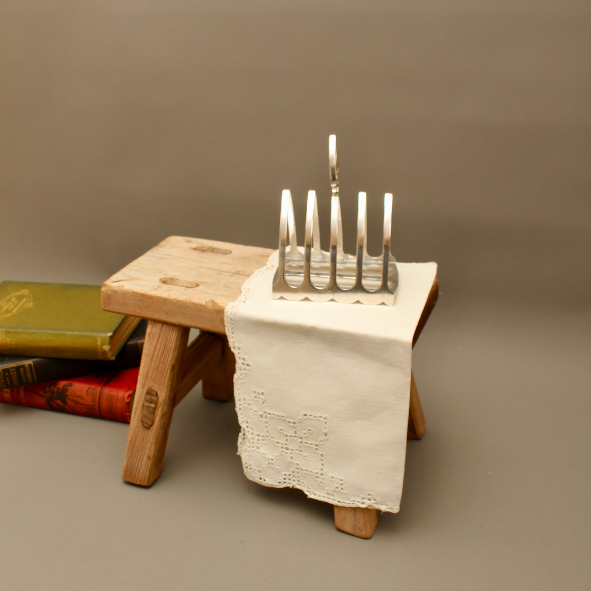 Antique Goodwins Ltd Sheffield Silver Plated Toast Rack - 4-Slot Wave Edge Letter Rack (c.1910)