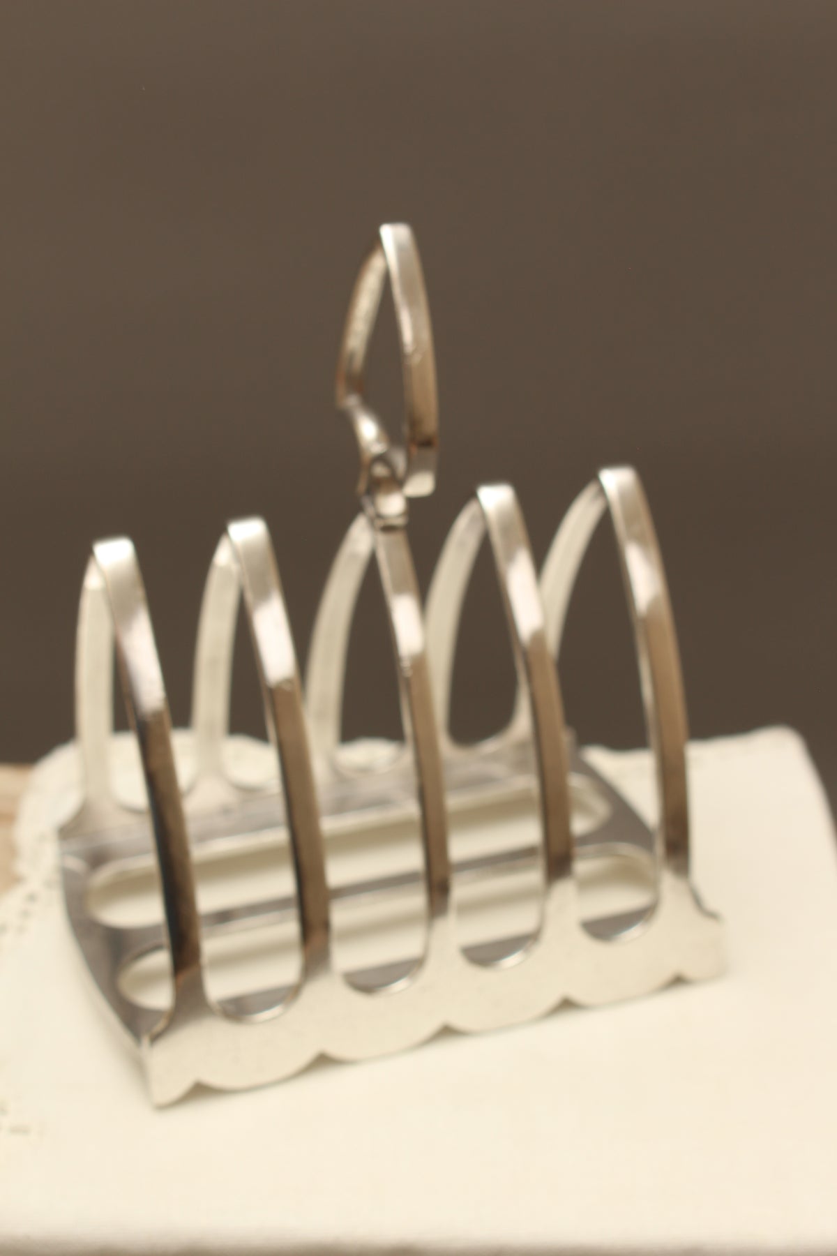 Antique Goodwins Ltd Sheffield Silver Plated Toast Rack - 4-Slot Wave Edge Letter Rack (c.1910)