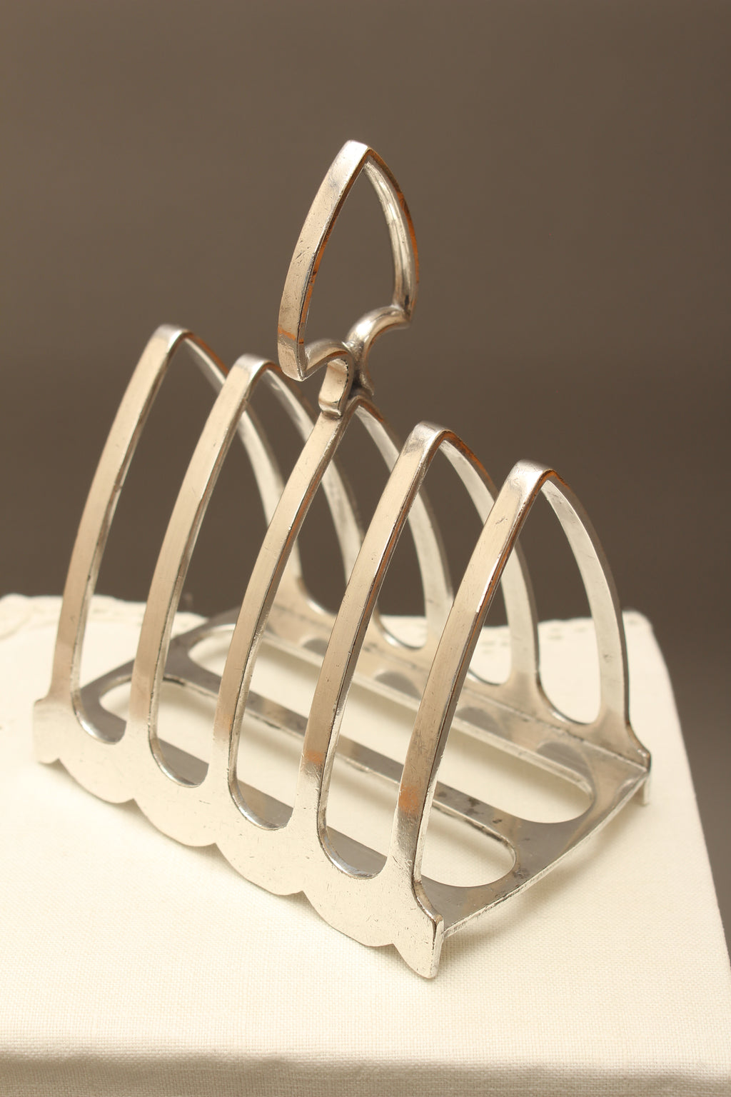 Antique Goodwins Ltd Sheffield Silver Plated Toast Rack - 4-Slot Wave Edge Letter Rack (c.1910)