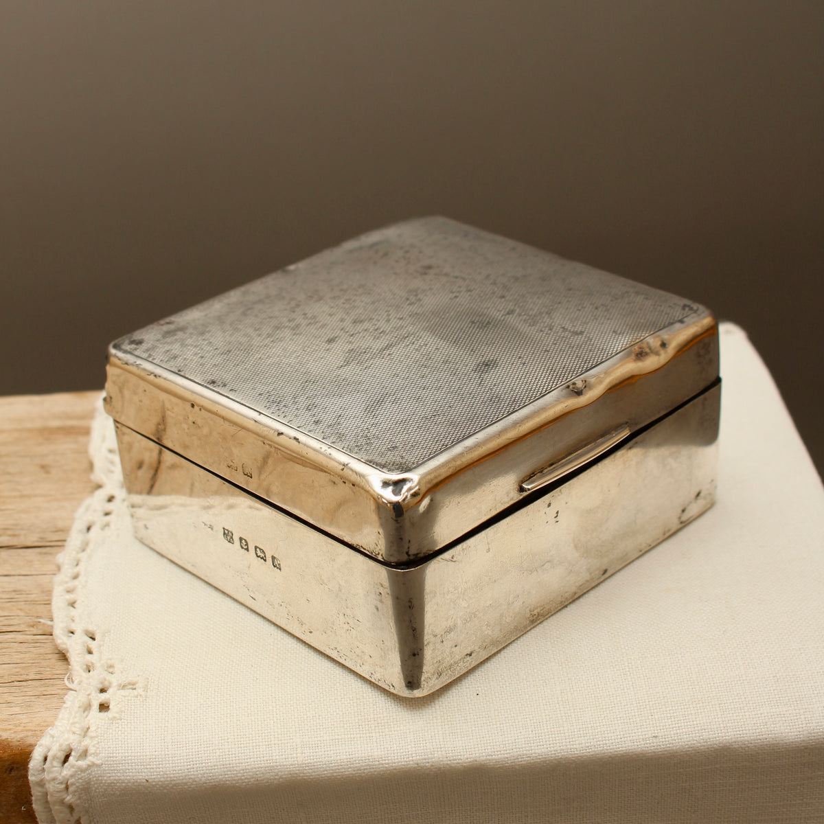 Art Deco Sterling Silver Cigarette Box (1925) | William Neale & Sons