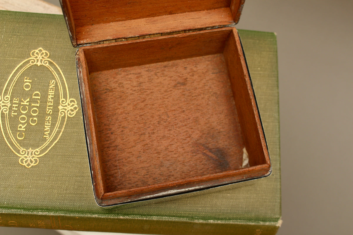 Art Deco Sterling Silver Cigarette Box (1925) | William Neale & Sons