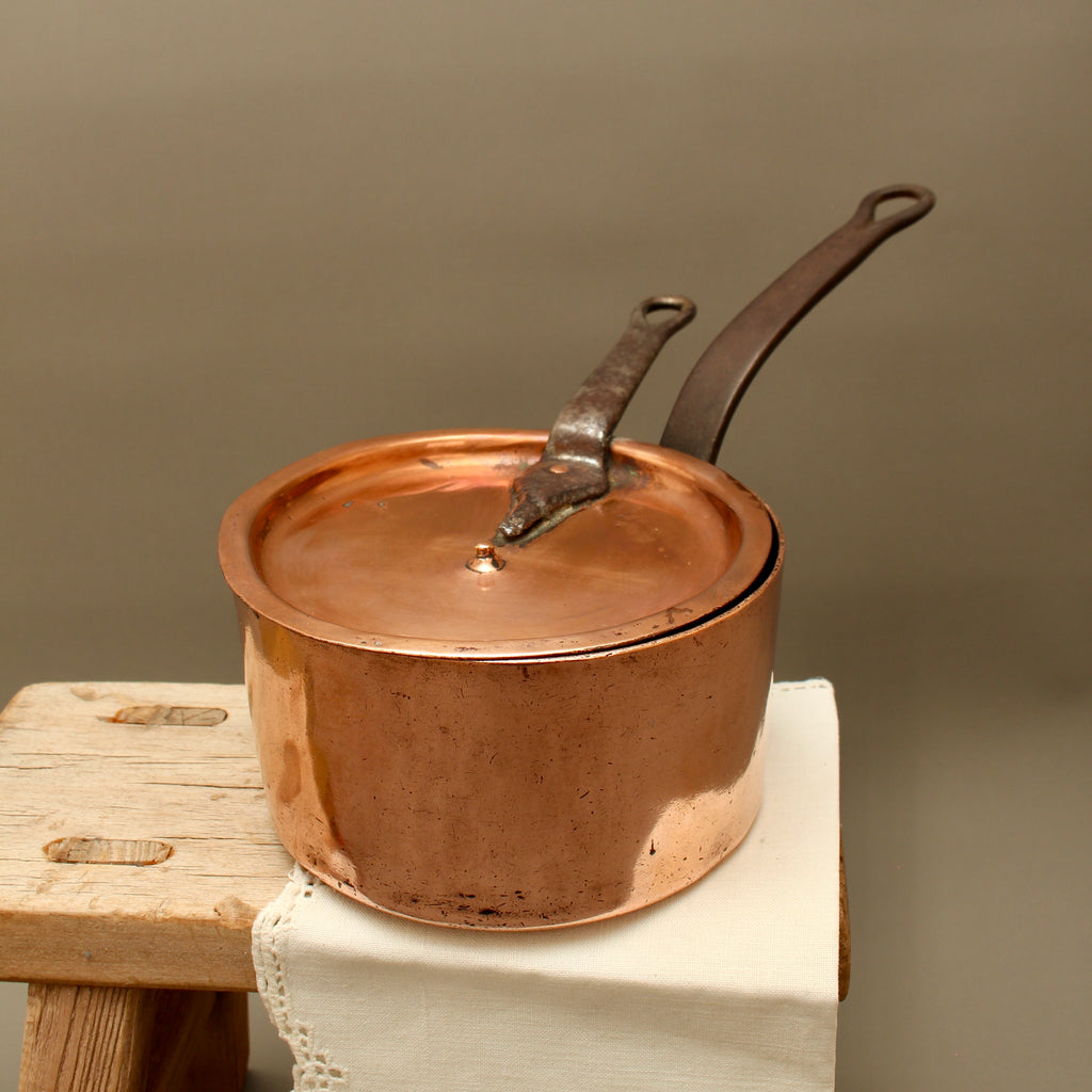 Antique Trinity College Cambridge Copper Saucepan & Lid (1901) | Collegiate Kitchenalia