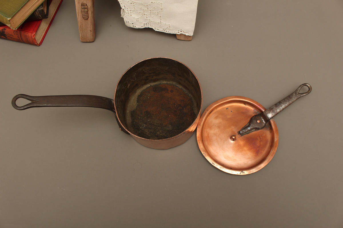Antique Trinity College Cambridge Copper Saucepan & Lid (1901) | Collegiate Kitchenalia