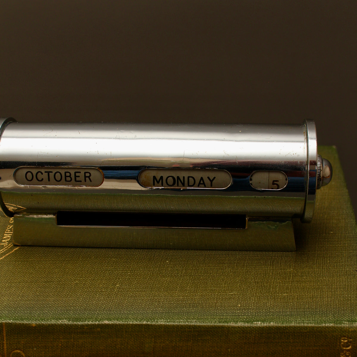 Mid-Century Chrome Cylinder Perpetual Desk Calendar | 1950s Metal Roller Calendar